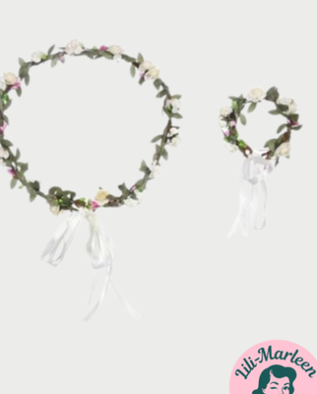 Blomsterkrans Med Små Blomster Hvid Bånd Med Lille Hvid Corsage