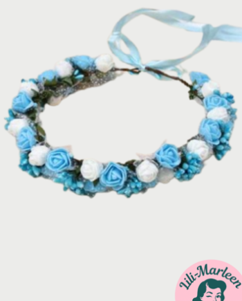Blomsterkrans Med Små Roser Tyl Lyseblå Hvid