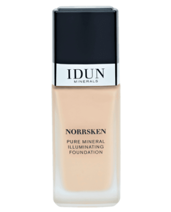 Idun Norrsken Illuminating Foundation Ingrid